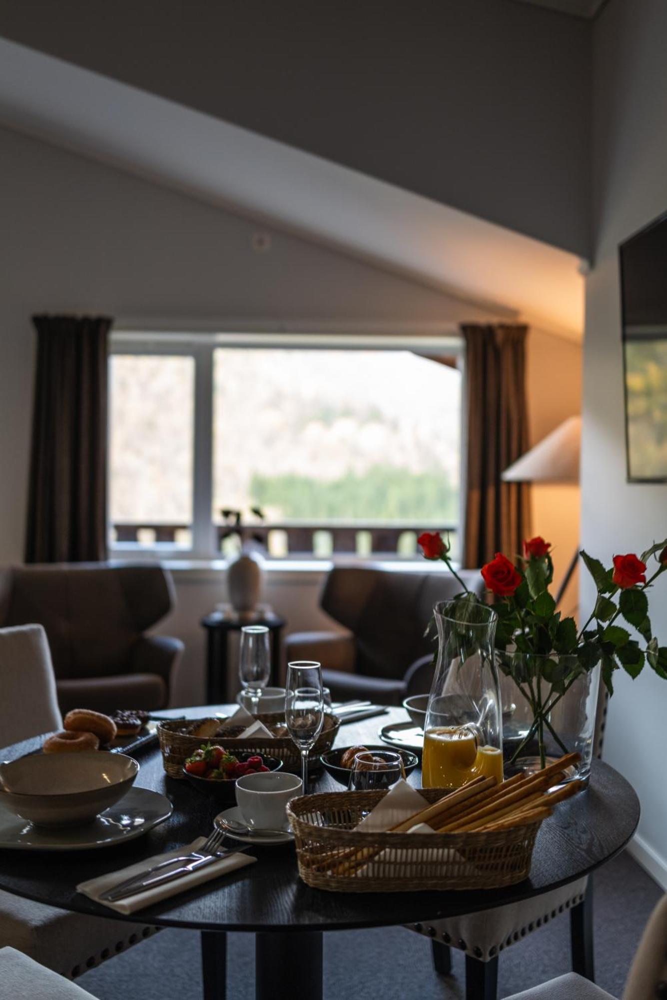 Blatind Boutique Hotel Stordal Exterior foto